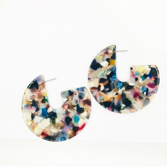 RESTOCKED multicolored tortoise shell earrings - Picture 2 of 2